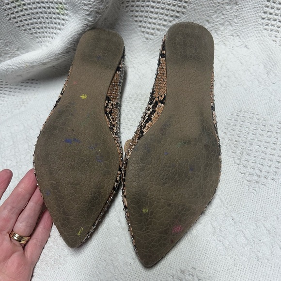 STEVE MADDEN Women's FEATHER Ballet Flats STUDDED TAN SNAKESKIN Size 8 - Picture 5 of 8